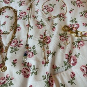 Elegant Gold Women's Jewelry Set